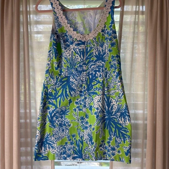 Lilly Pulitzer Shift Dress Size 10 – Blue Green Floral Print Lace Trim - Picture 3 of 4